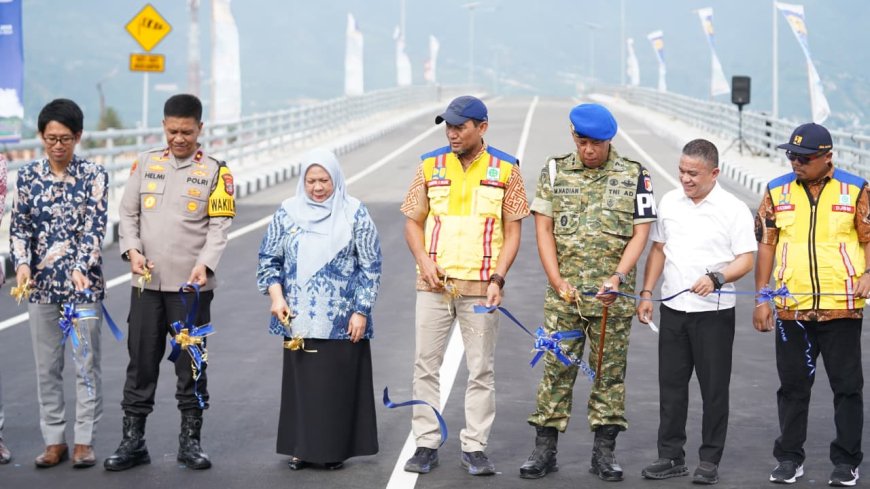 Jembatan Palu IV Kini Bisa Dilalui Pengendara