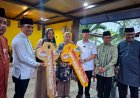 Berbuka di rumah Bupati Sigi, Gubernur Anwar Serahkan Kunci Huntap Senilai Puluhan Miliar