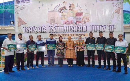 Kementerian ATR/BPN Berikan Santunan untuk Pegawai dalam Momen Bazar Ramadan 1447 H