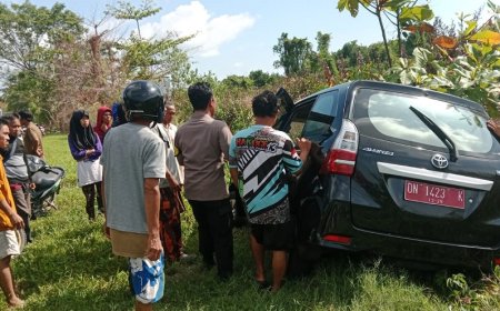 Tabrakan Mobil Dinas vs Motor, Pemotor Tewas di TKP