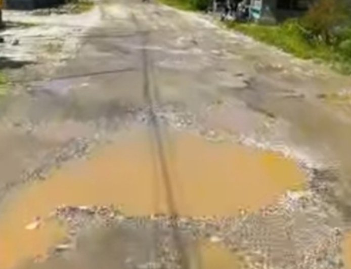 Ruas Tonusu-Pendolo Memprihatinkan, Warga Tagih Janji Gubernur Anwar