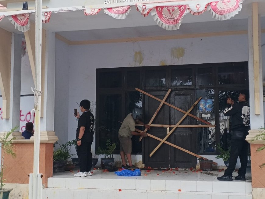 Kaper Komnas HAM Sulteng Didemo, Kantor Disegel,  Protes soal Peti tapi Punya Perendaman Emas di Poboya