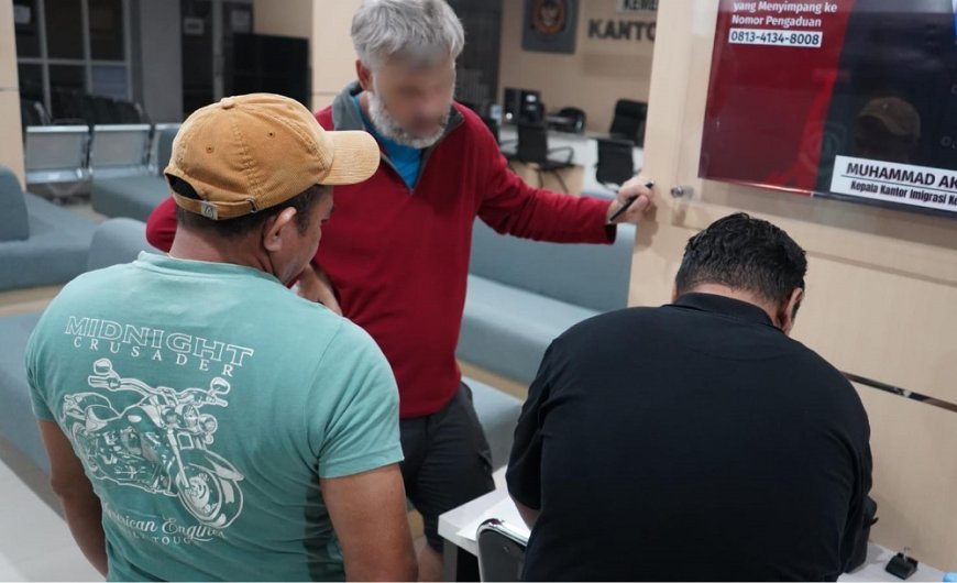 Imigrasi Palu Deportasi WNA Jerman Akibat Penelitian Ilegal di TNLL