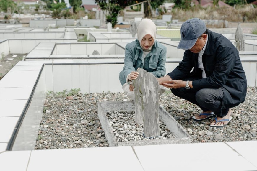 Gubernur Open House di Morowali, Sempatkan Ziarah ke Makam Orang Tua