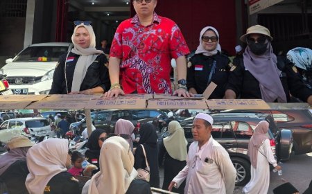 SMTI Sulteng - APINDO Sulteng - Vihara Karuna Dipa Bagikan Ribuan Mamin Untuk Jamaah di Acara Haul Guru Tua