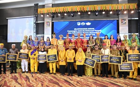 Pemprov Beri Bantuan Revitalisasi Rumah Adat