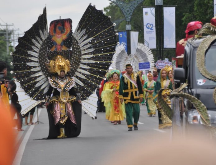 Wawali Hadiri Karnaval Budaya