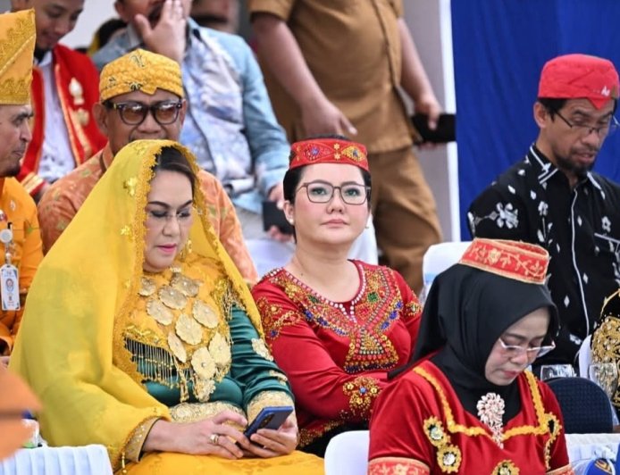 Bupati Verna dan Wakilnya Hadiri Upacara HUT Ke-62 Sulteng