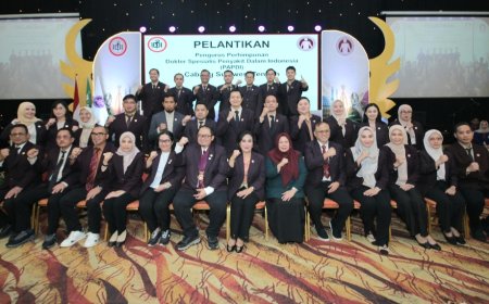 Pelantikan Pengurus PAPDI Cabang Sulteng Dirangkaikan Simposium Ilmiah Nasional