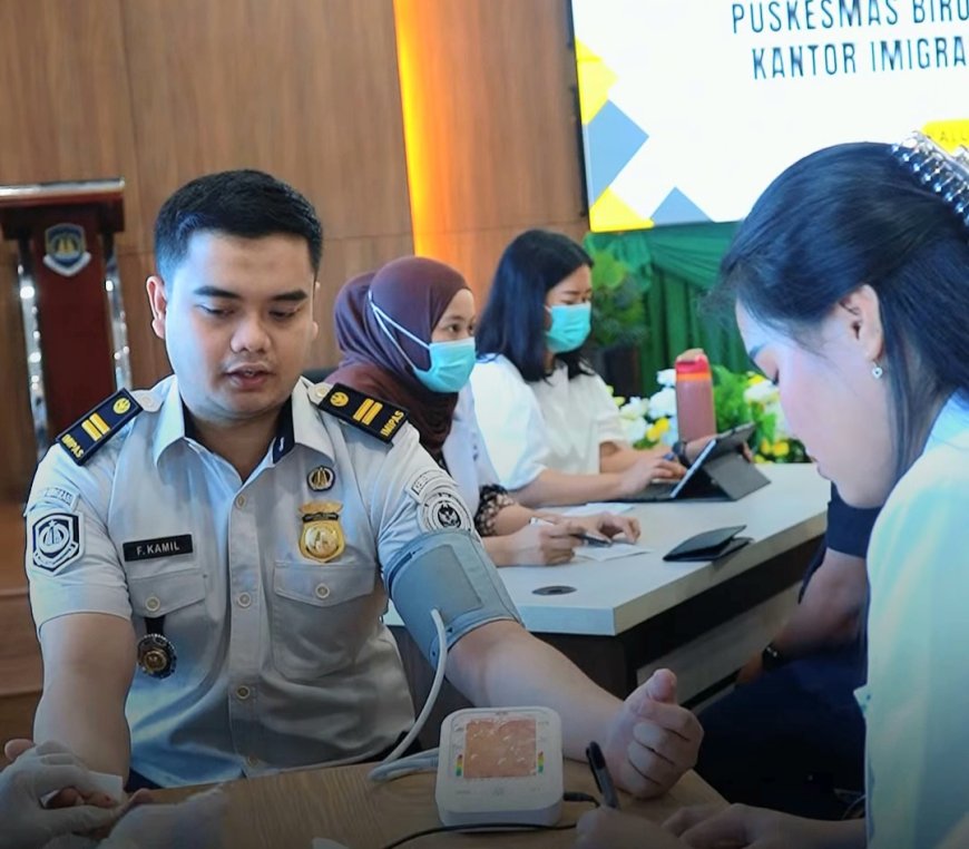 Imigrasi Palu Gandeng Puskesmas Pemeriksaan Kesehatan Gratis bagi Pegawai
