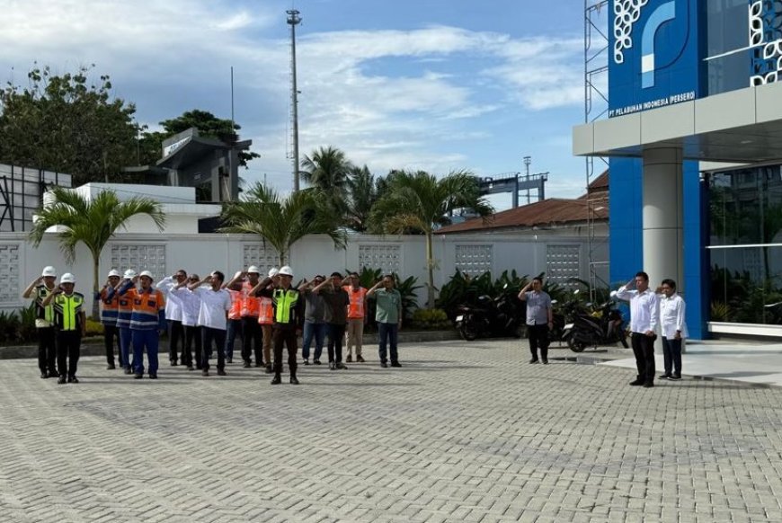 Memaknai Hari Kebangkitan Nasional Ke-118: Pelindo Regional 4 Pantoloan Laksanakan Upacara Bendera
