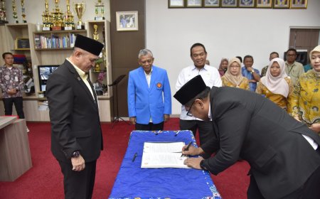 Lantik PAW Wakil Dekan, Berikut Pesan Rektor Untad
