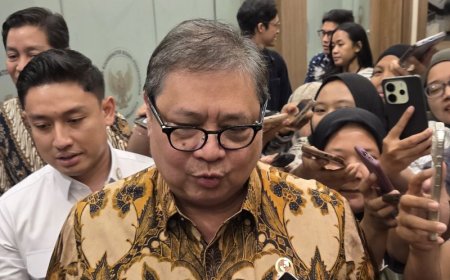 Pemerintah Tunda Penyaluran Insentif Sepeda Motor Listrik