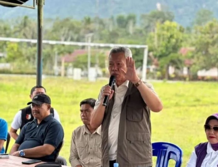 Korban Gempa di Sigi Terima Bantuan Perabotan Rumah Tangga