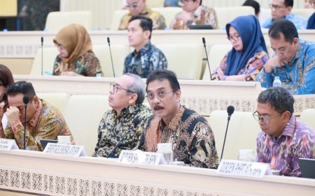 RDP dengan Komisi II DPR RI, Sekjen ATR/BPN Laporkan Capaian Pelaksanaan Tujuh Layanan Prioritas