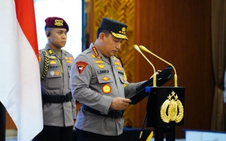 Kapolri Lantik Dua Pejabat Mabes Polri dan Enam Kapolda Baru