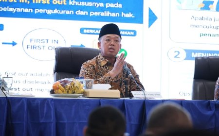 Kumpulkan Jajaran BPN dan Kantah se Jatim, Menteri Nusron Tekankan Transformasi Layanan Untuk Menempatkan Rakyat sebagai Raja