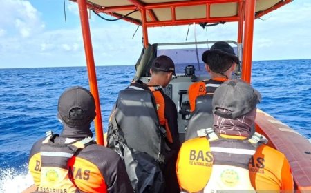 Tim SAR Gabungan Cari Nahkoda Speedboat Yang Tenggelam di Teluk Tomini