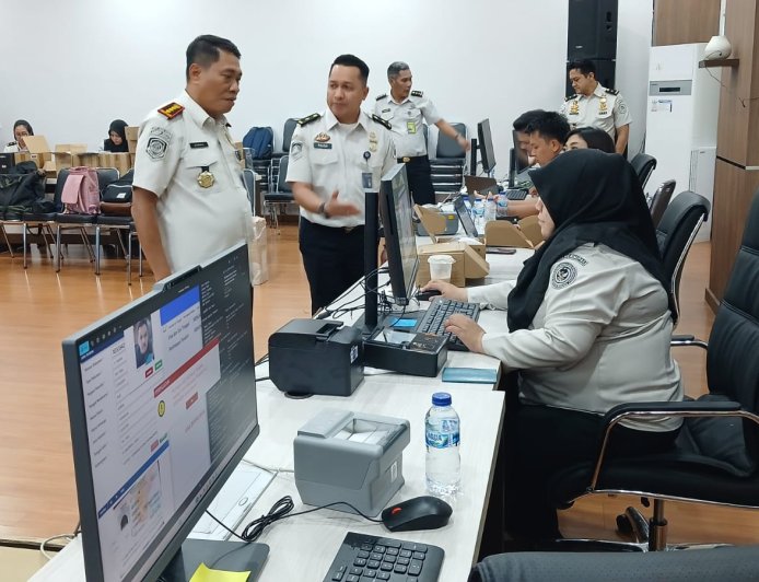 Persiapan Penerbangan Internasional, Imigrasi Konfigurasi 10 Perangkat Pemeriksaan di Palu