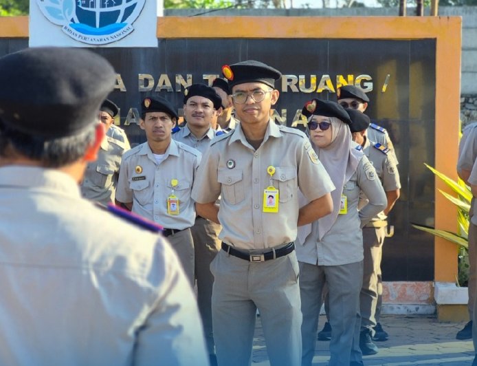 Kepala Kantah Palu Pimpin Apel, Ajak Seluruh Jajaran Tingkatkan Disiplin