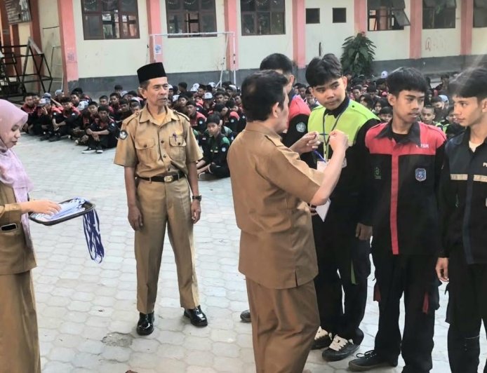 SMK Negeri 3 Palu Gandeng  200 Industri untuk Program PKL