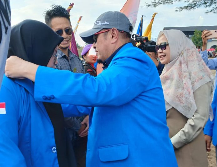 Buka PKKMB Untad, Rektor: Jangan Ada Perpeloncoan, Mahasiswa Wajib Tanam Satu Pohon