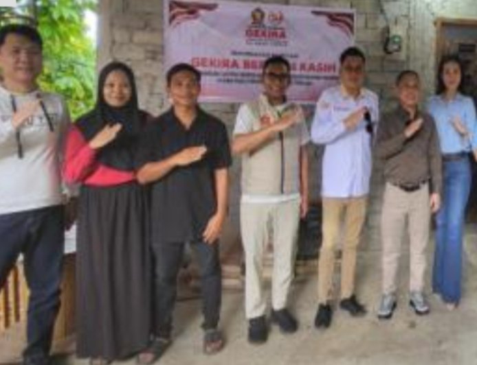 Warga Poso Terima Sambungan Listrik Gratis