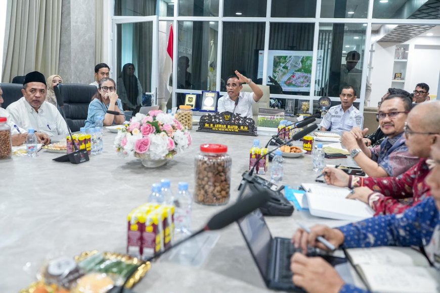 Gubernur Akan Kawal PT Poso Energy Perbaiki Rumah Warga