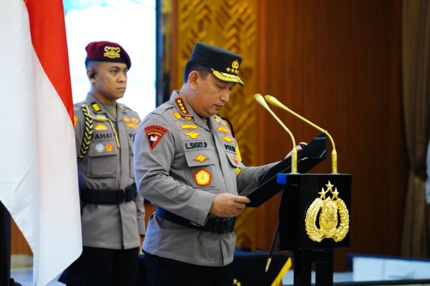 Kapolri Lantik Dua Pejabat Mabes Polri dan Enam Kapolda Baru