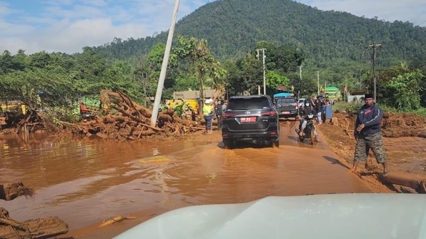 “Pertumbuhan Memiskinkan di Morowali Utara”:  Menggagas Mekanisme Pembagian Manfaat  Industri Pertambangan