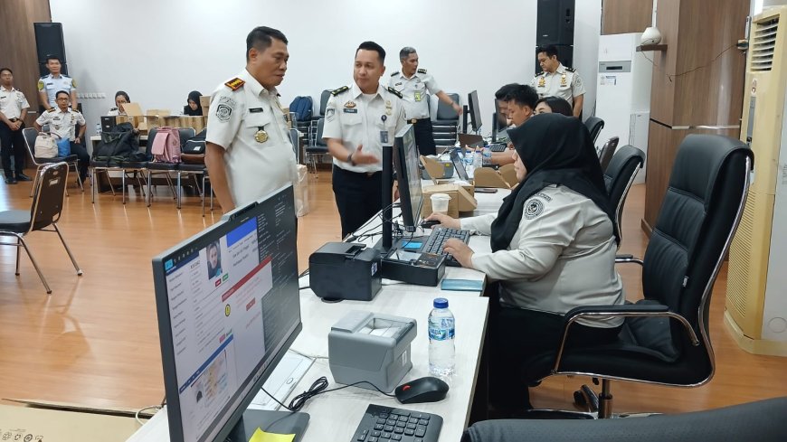 Persiapan Penerbangan Internasional, Imigrasi Konfigurasi 10 Perangkat Pemeriksaan di Palu