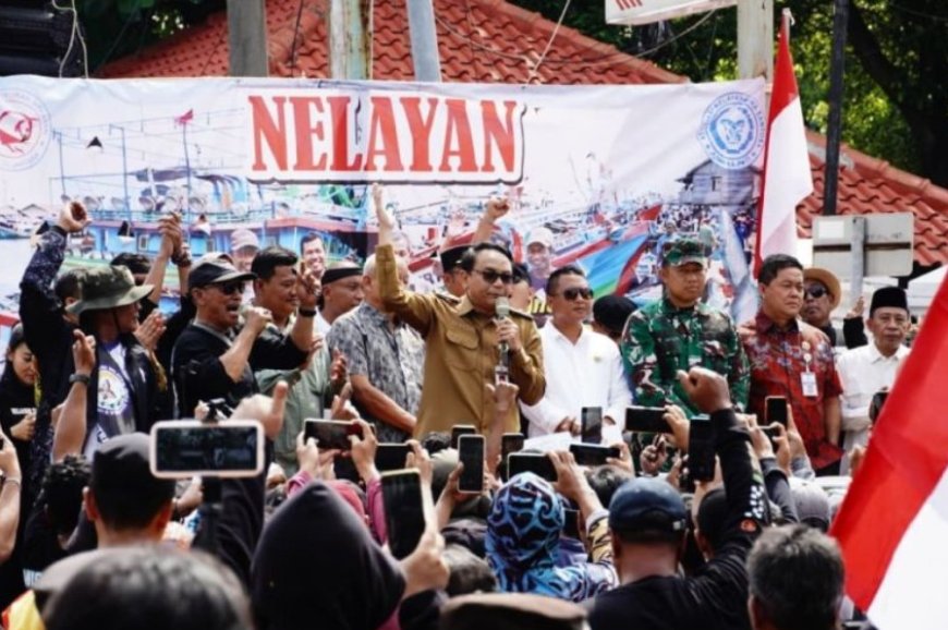 Nelayan Sambut Gembira Harga Solar Nelayan Turun Jadi Rp15.000/Liter