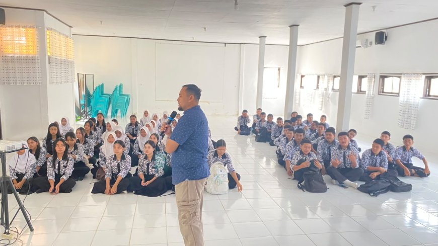 Penyuluhan Bahaya Narkoba di SMAN 1: Sat Narkoba Polres Poso  Berharap Siswa Jadi Benteng