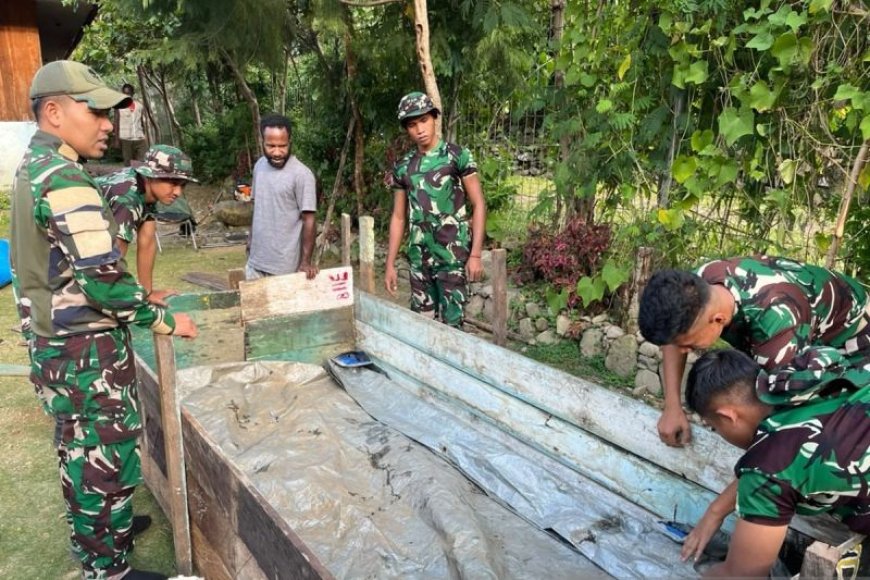 Prajurit Yonif 511/DY Damping Warga Kanggime Tolikara Budi Daya Lele