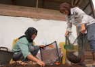 Kelompok Tani Binaan IMIP Olah Sampah Organik Jadi Bernilai