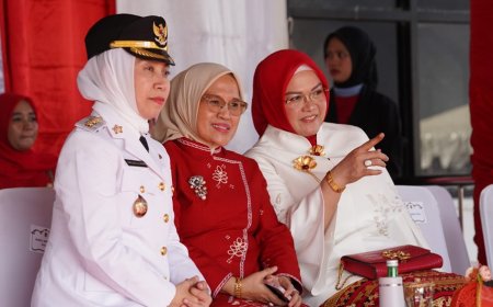 Upacara Penurunan Bendera di Pemkot Berlangsung Khidmat