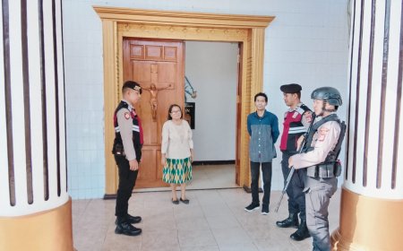 Polisi di Poso Gelar Patroli Presisi di Sejumlah Gereja