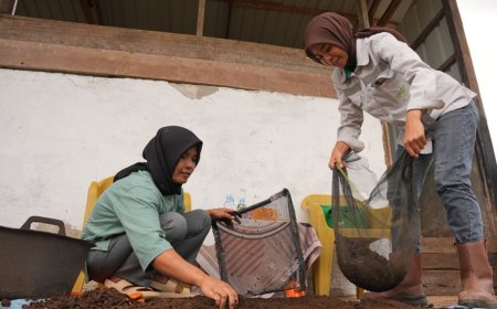 Kelompok Tani Binaan IMIP Olah Sampah Organik Jadi Bernilai