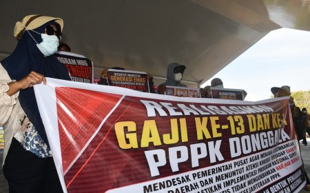 Tuntut Gaji 13 dan 14, Vera Semprot Massa P3K