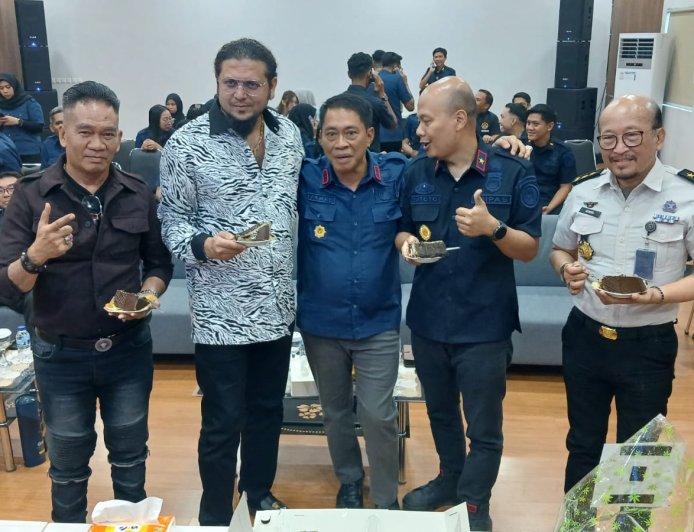 HUT Kakanim Akmal Dihadiri Pengacara Sri Dharen dan Penyanyi Udin Leaders