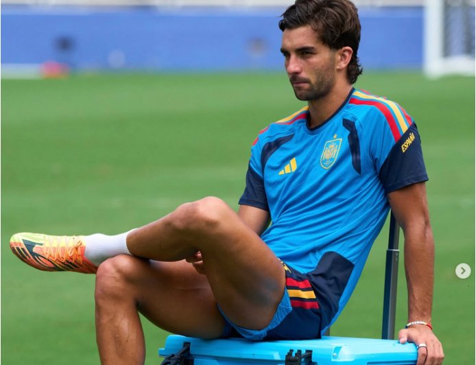 Penyerang Barcelona Ferran Torres Minta Dijual ke PSG, Ini Alasannya