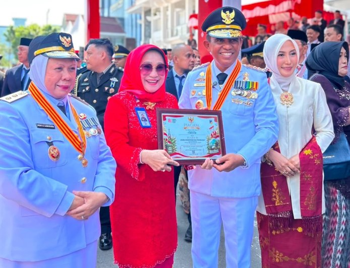 Semarak HUT Kemerdekaan, Bank Sulteng Juara II Lomba Kebersihan Antarperbankan Se-Sulteng