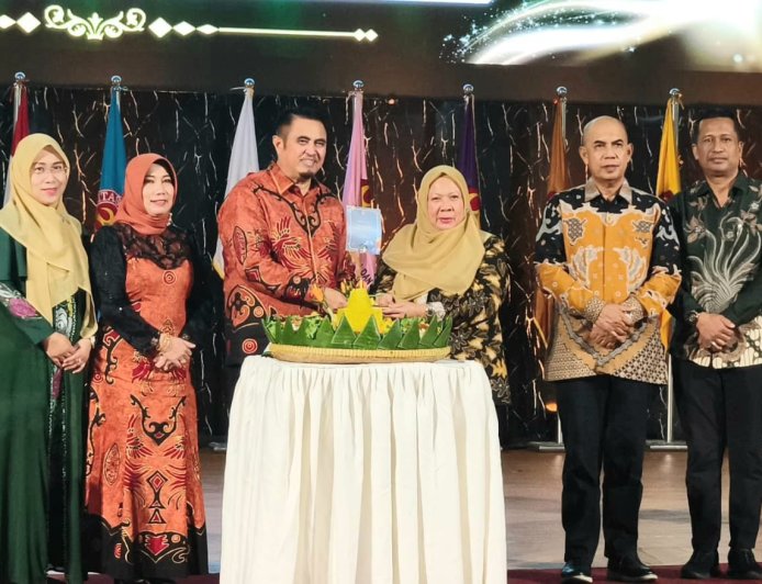 Gala Dinner Jadi Momen Apresiasi Perjalanan 45 Tahun Untad