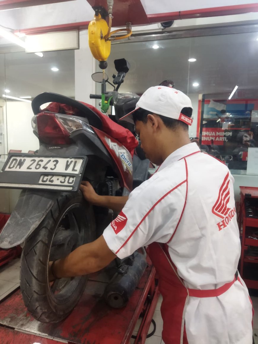 Honda Sulteng Ajak Konsumen Lebih Peduli terhadap Kondisi Ban Motor