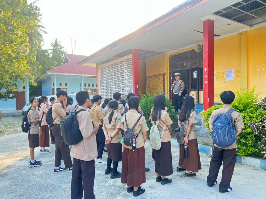 Satlantas Polres Poso Edukasi Tertib Berlalu Lintas di SMAN 1 Lage