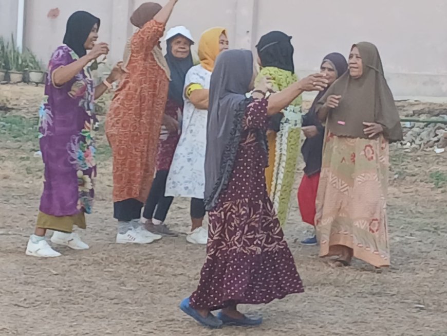 Peringatan HUT ke-81 Kemerdekaan RI, Warga Antusias Ikut Lomba Bola Dangdut