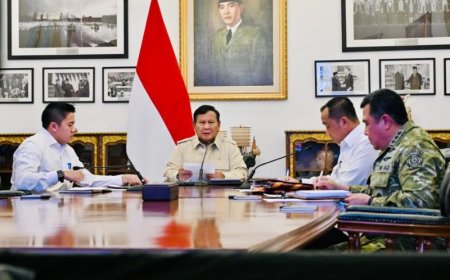 Prabowo Siapkan Kapal Induk Helikopter dan Drone Untuk Hadapi Bencana