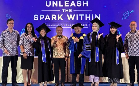 Kuliah Gratis Sampai Lulus, Tiga Mahasiswi Utusan Pemkot Palu Resmi Wisuda di Jakarta