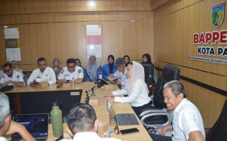 Pimpin Rapat Evaluasi Stunting, Wawali Minta Semua OPD Kompak dan Turun ke Lapangan