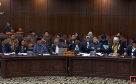 MK Sidangkan Lagi Sengketa Pilpres 2024 Syarat Pendidikan Gibran